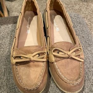 American Eagle boat shoes